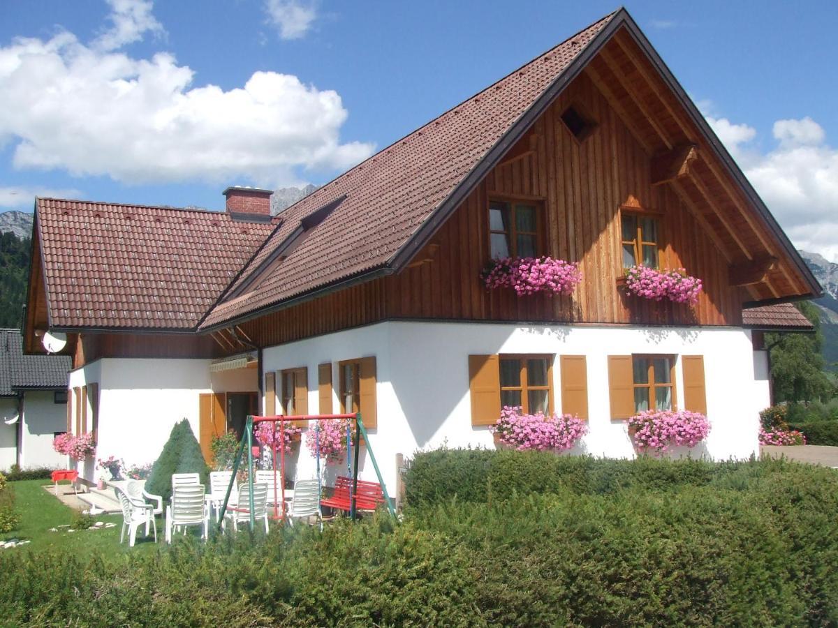 Appartement Poelzl Oeblarn Region Schladming Dachstein Oblarn Buitenkant foto